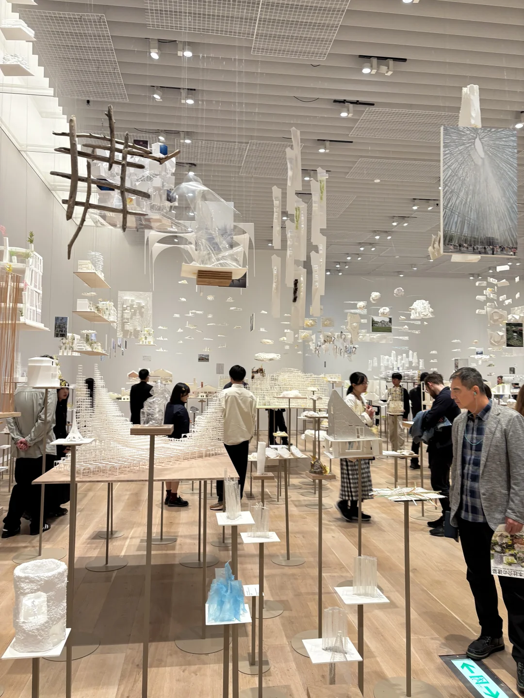 ??六本木无敌震撼的建筑艺术展