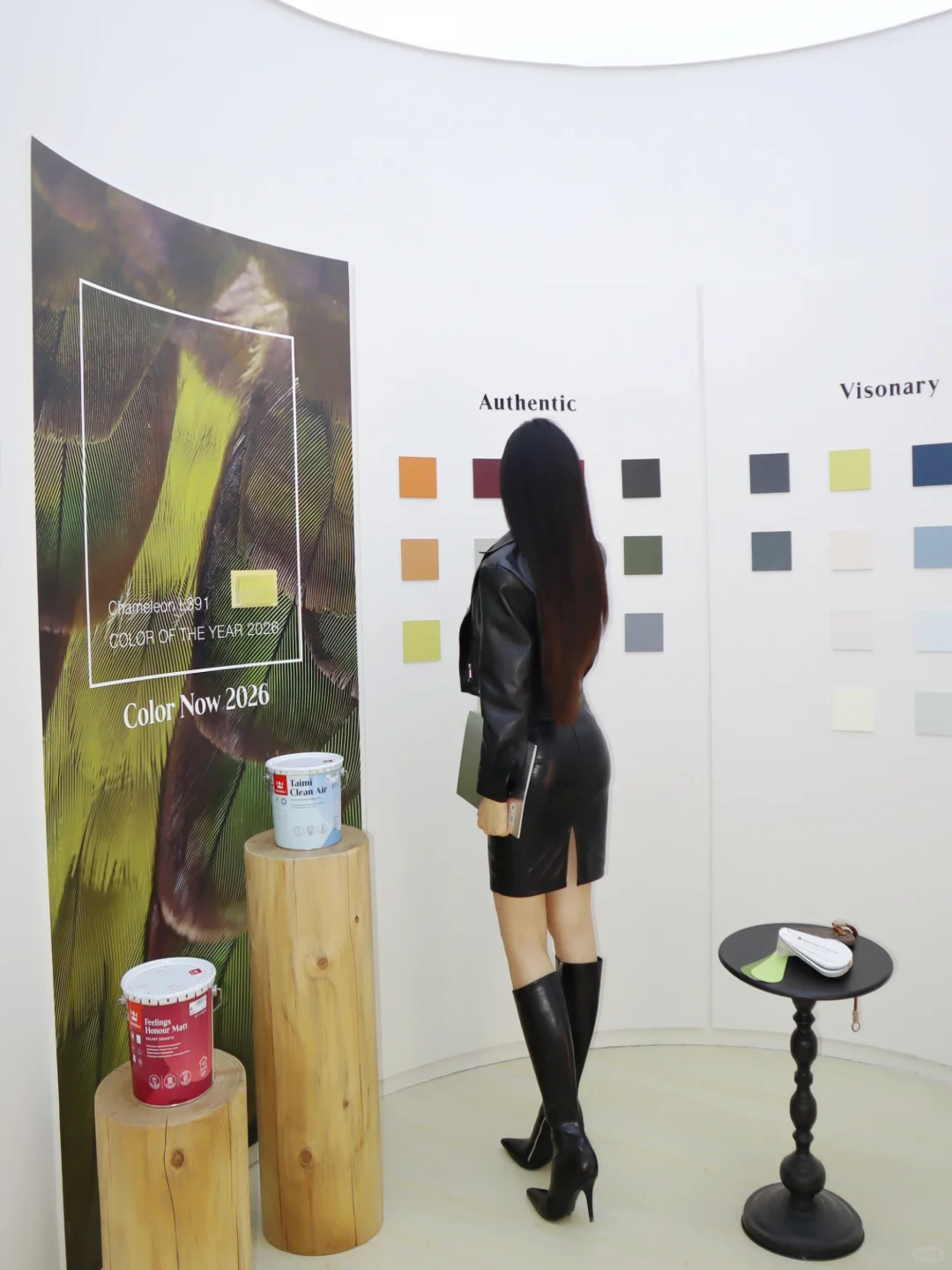 被色彩包围的一天?芬琳漆展位美到失语