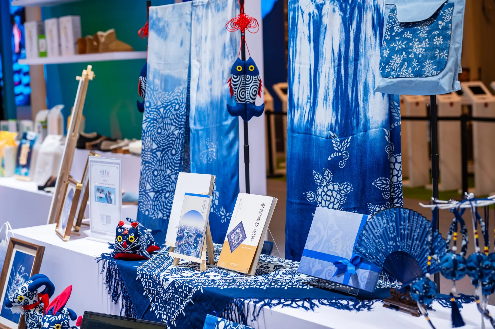 ?这周末解锁新副本：双12购物嘉年华！