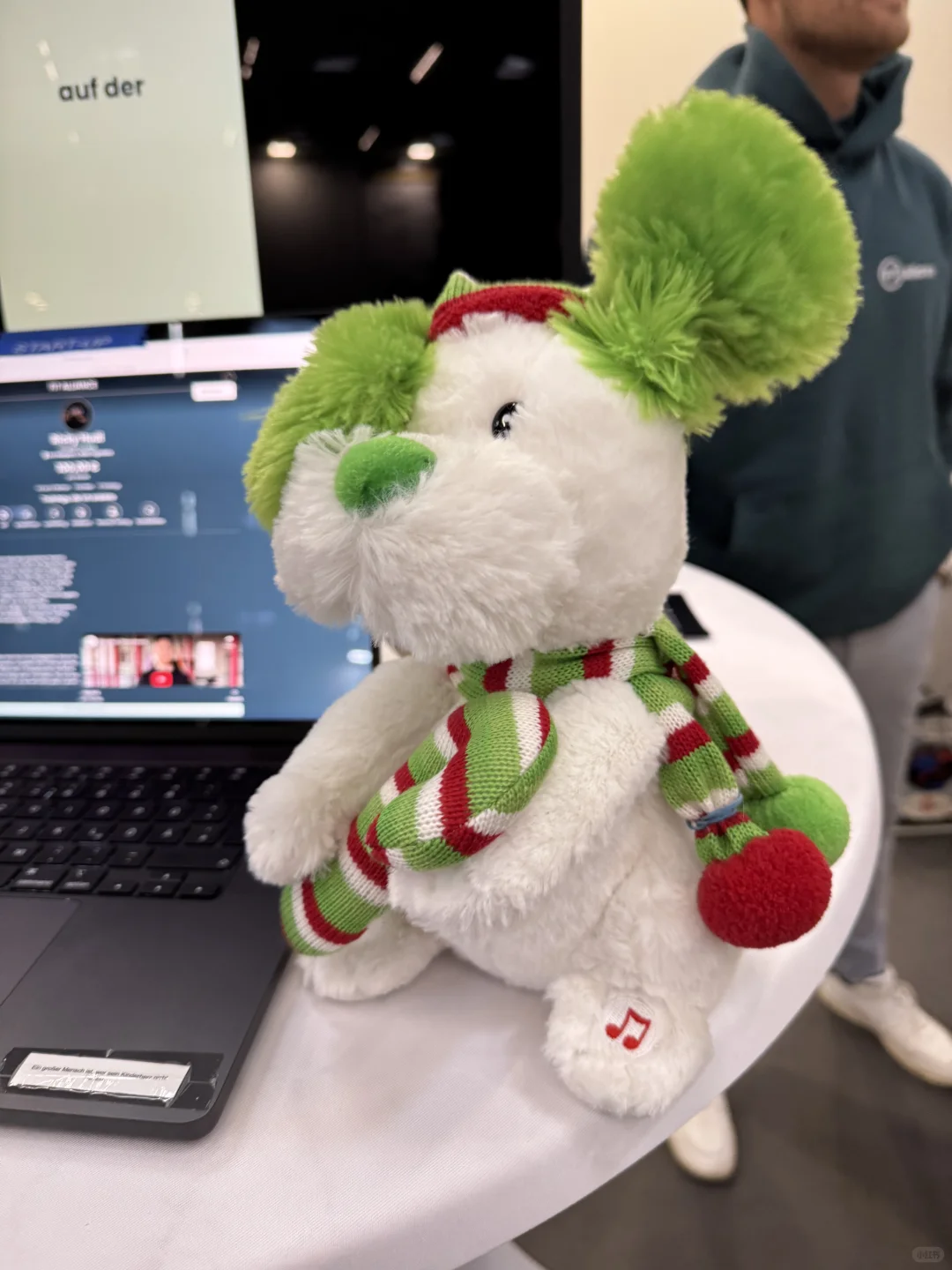 ??接展会礼仪&翻译