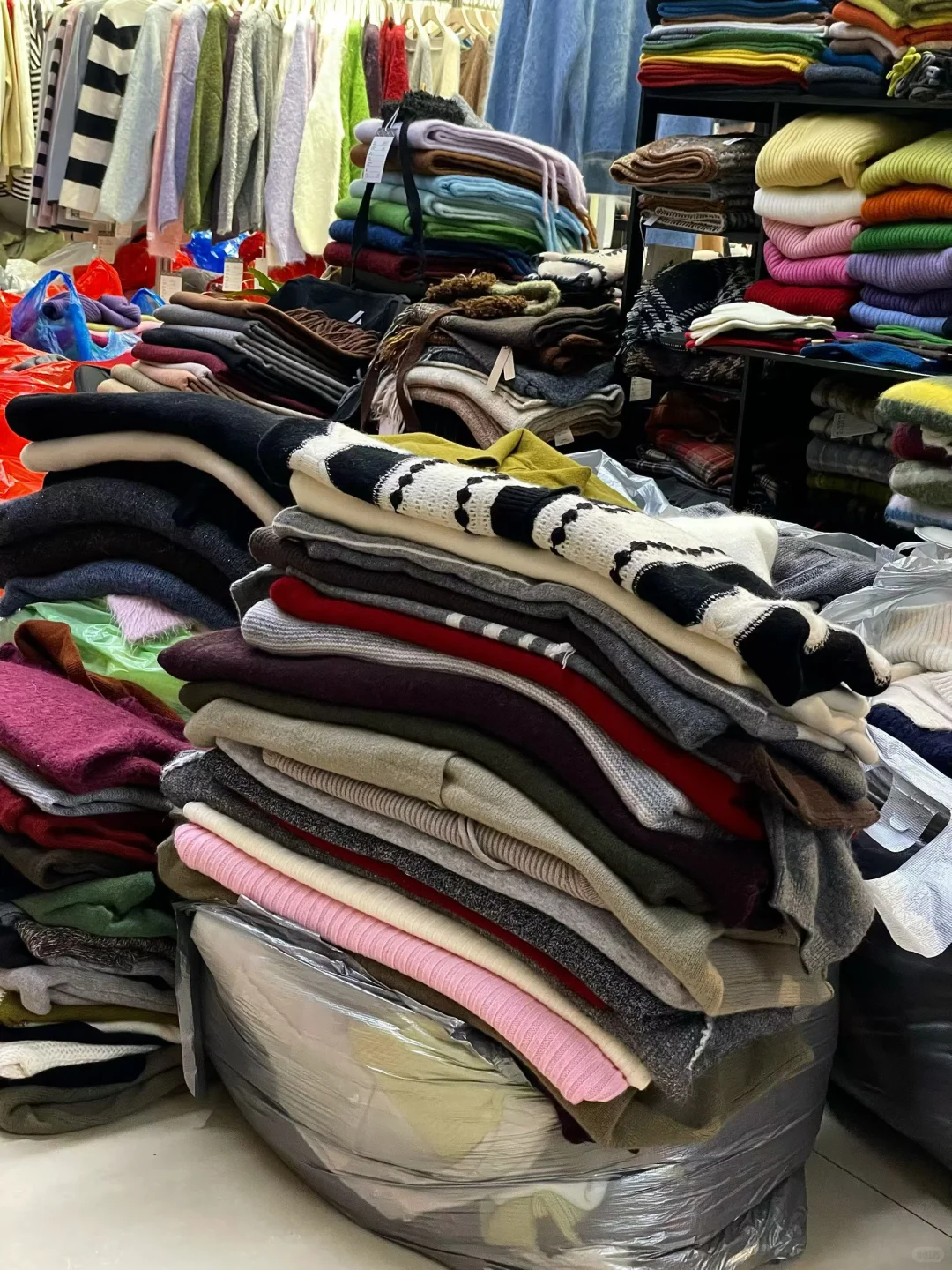 清样衣，认真的