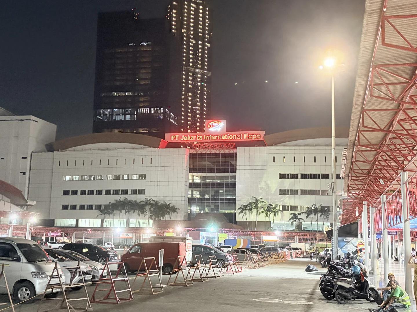 印尼雅加达 布展太累啦不开玩笑哈哈