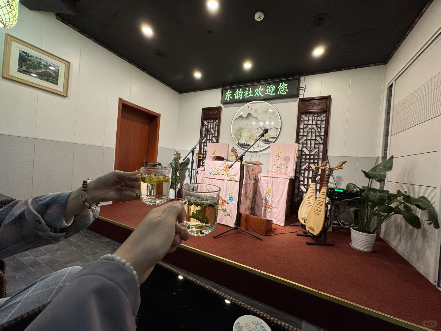 彬彬搬新家，大家去热闹一下