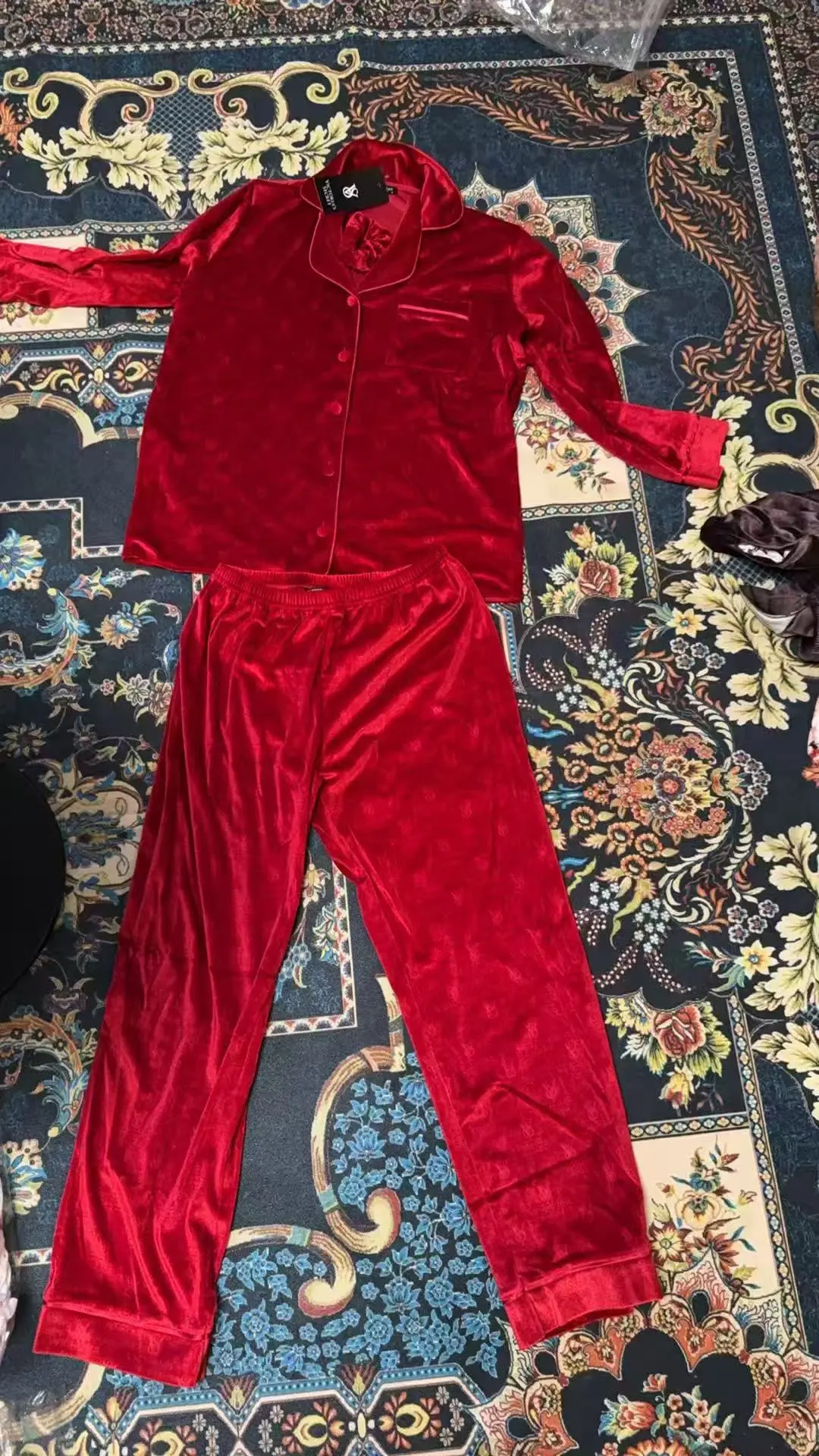 找相同面料成衣