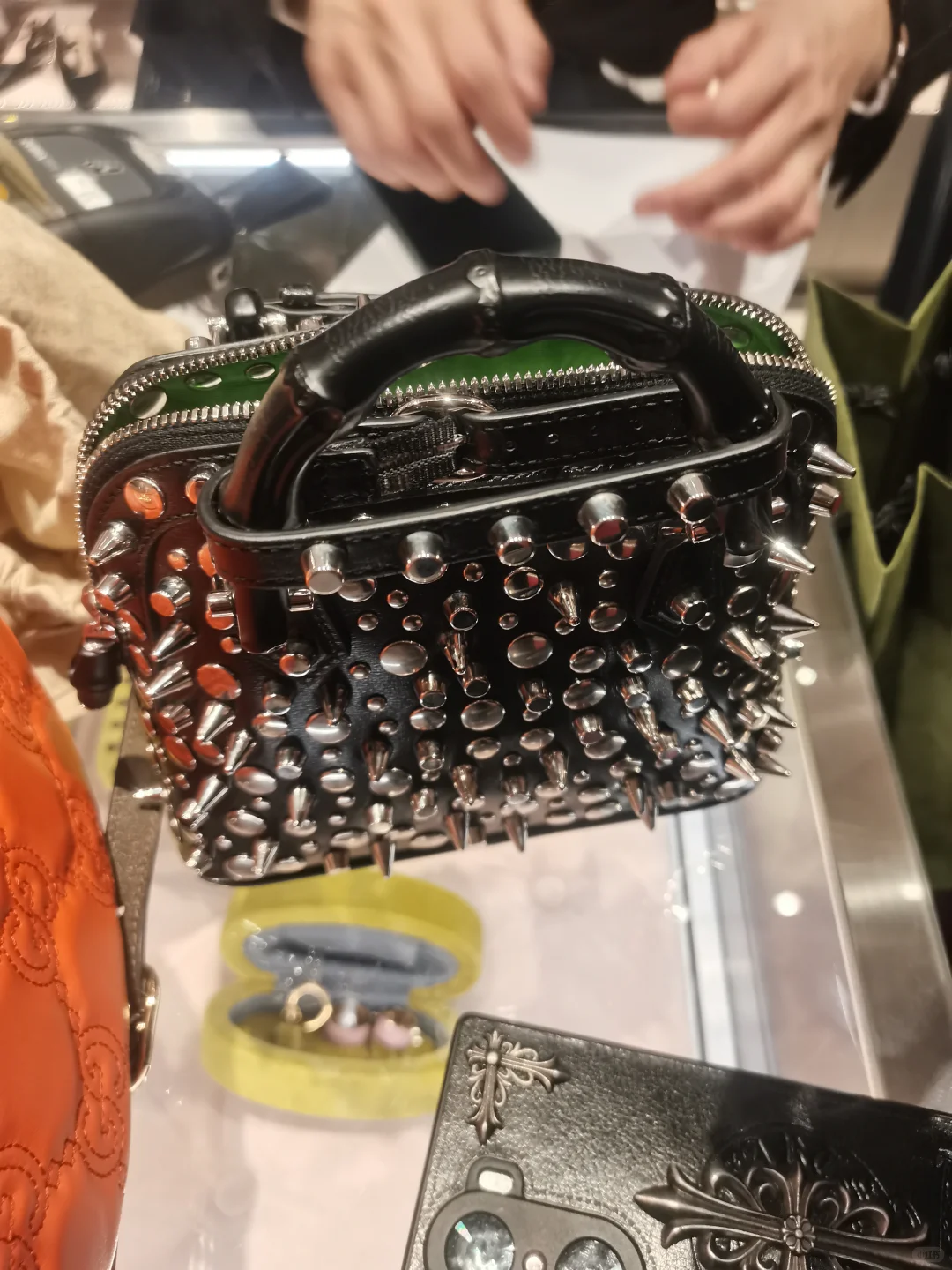 Gucci虐我千百遍