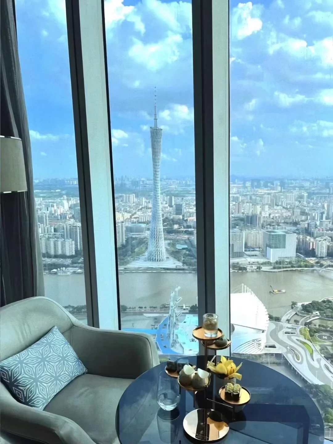 半价转让?广州四季酒店(12.8-3.31)含早