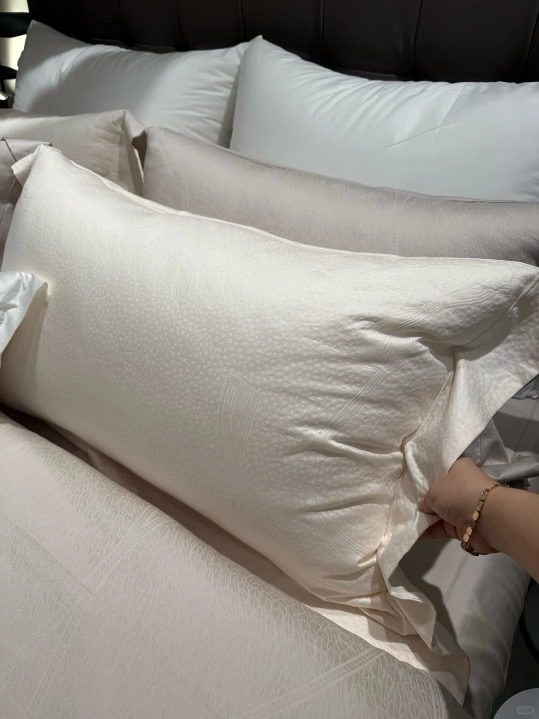 意式轻奢风！七星.简约厚织长绒棉四件套两色