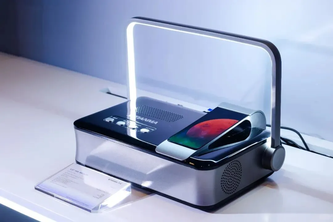 天马亮相2025 AIE博览会