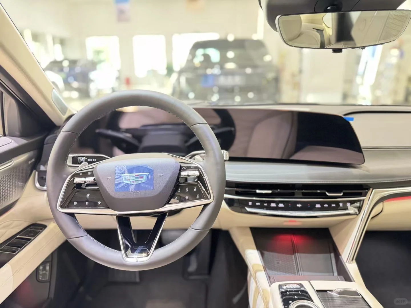 一年一度的CT6进博会车子又来啦