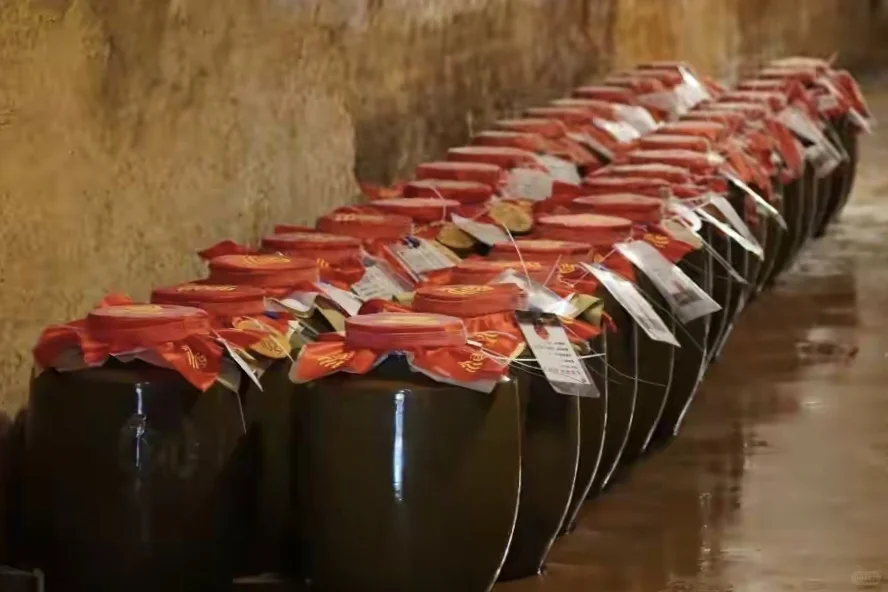 邛崃酒,不做“品牌”做“底座”