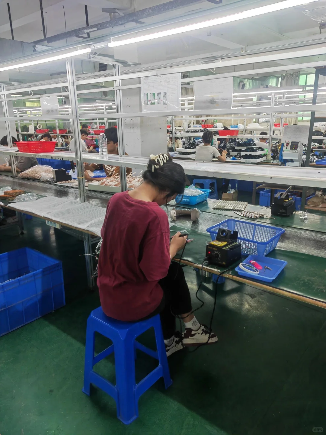 进厂打螺丝么咯！