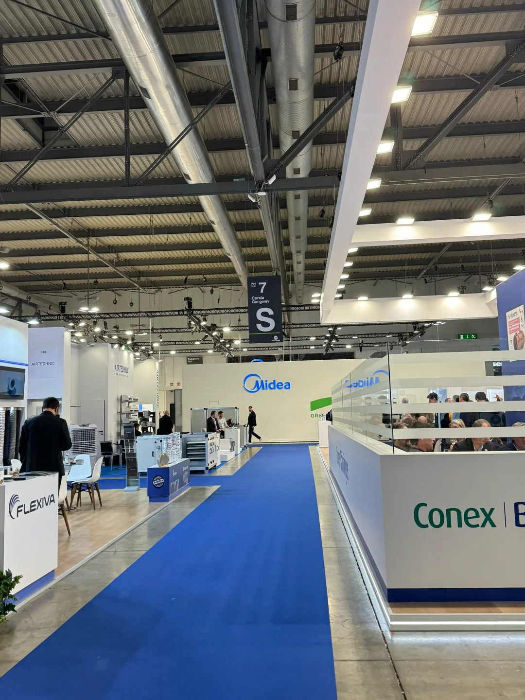 ??米兰MCE展会翻译