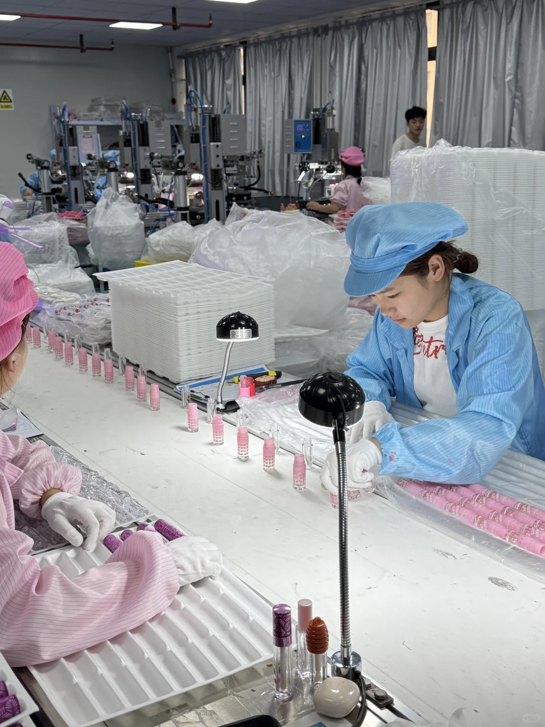 金华｜化妆品工厂，做唇彩管的一天