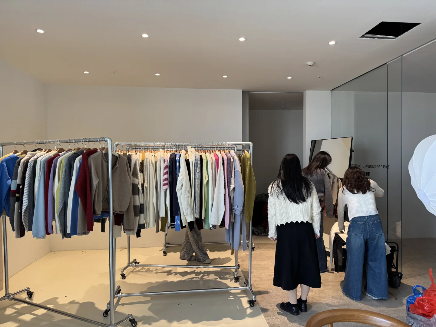 清样衣，认真的