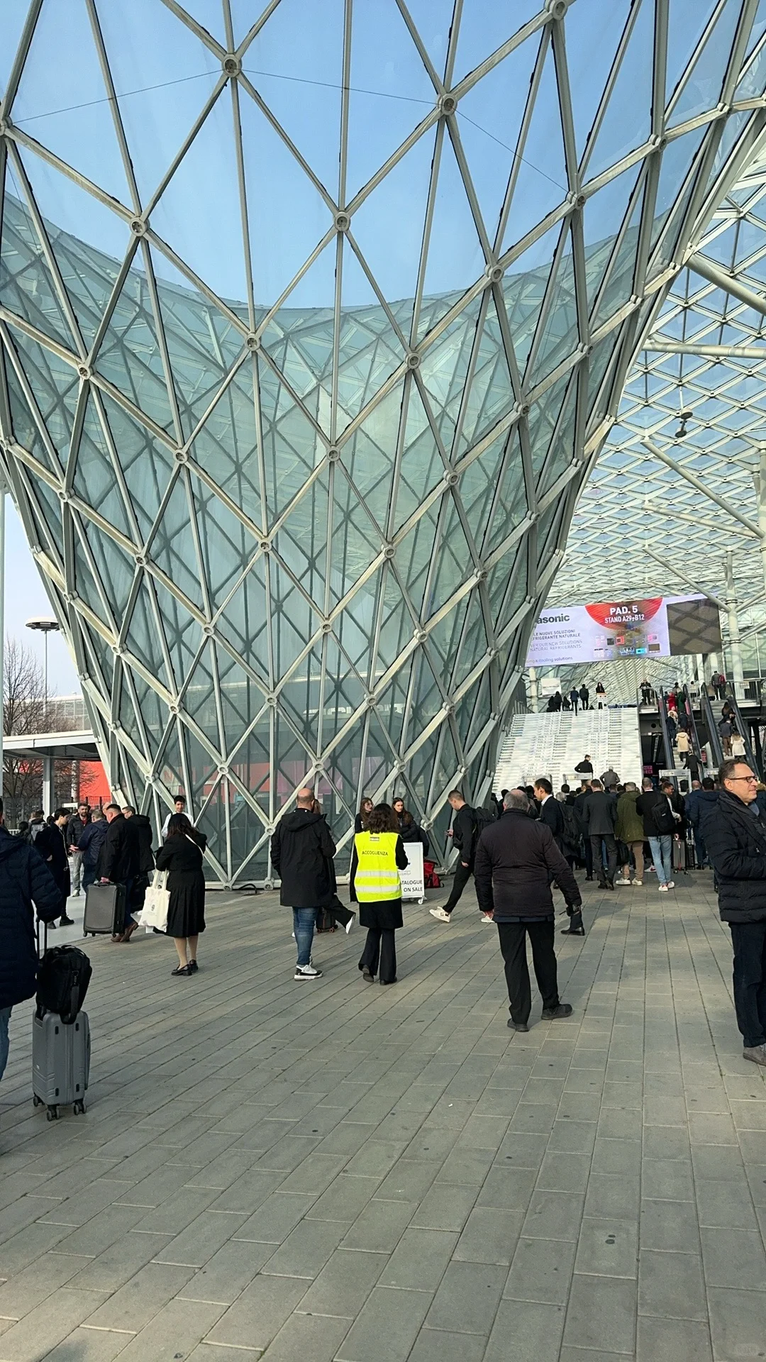 ??米兰MCE展会翻译