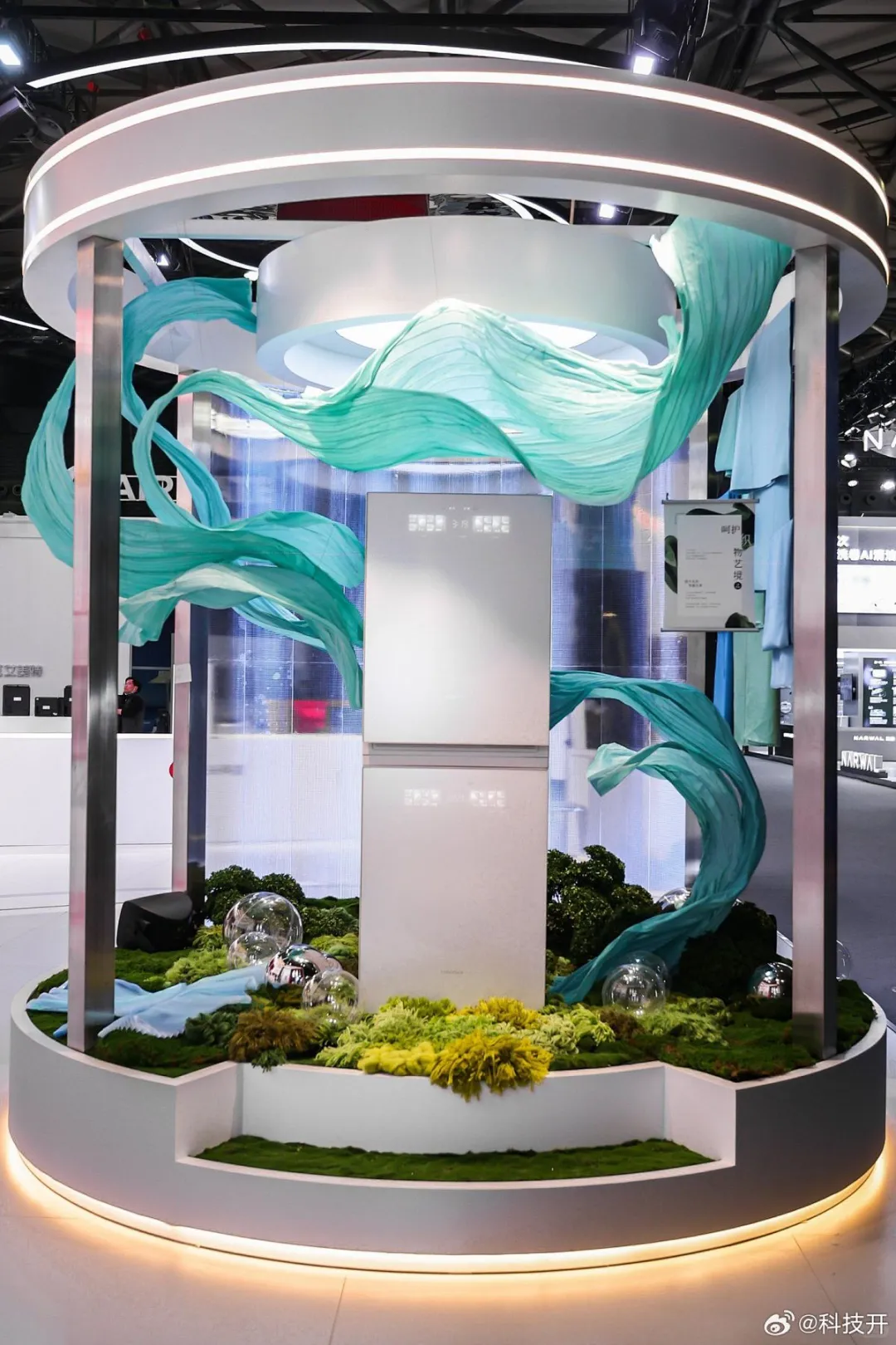 展会隐藏 C 位！支撑柱集合也太会玩了吧✨