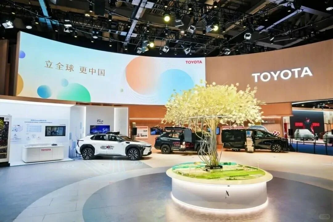 善纳设计丨带您云走进2025进博会丨丰田展台