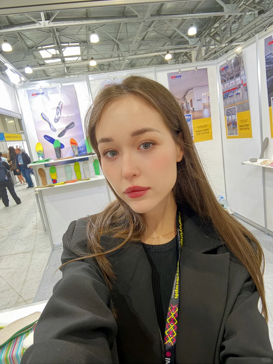 今天在莫斯科的 Intertkan国际展做俄汉翻译