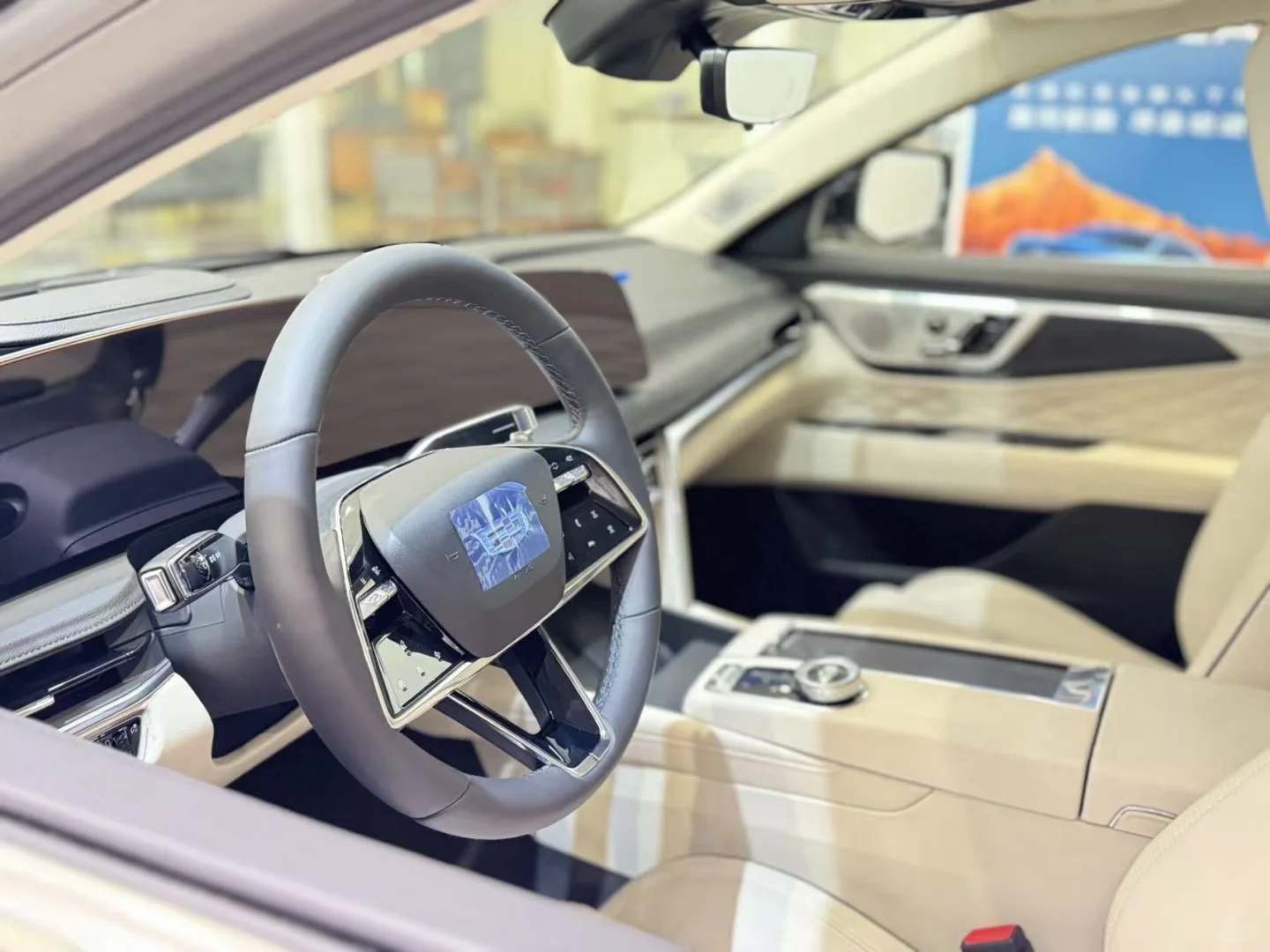 一年一度的CT6进博会车子又来啦