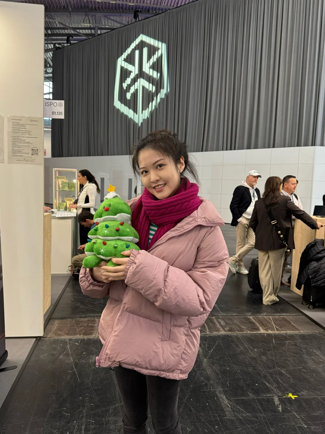 ??接展会礼仪&翻译