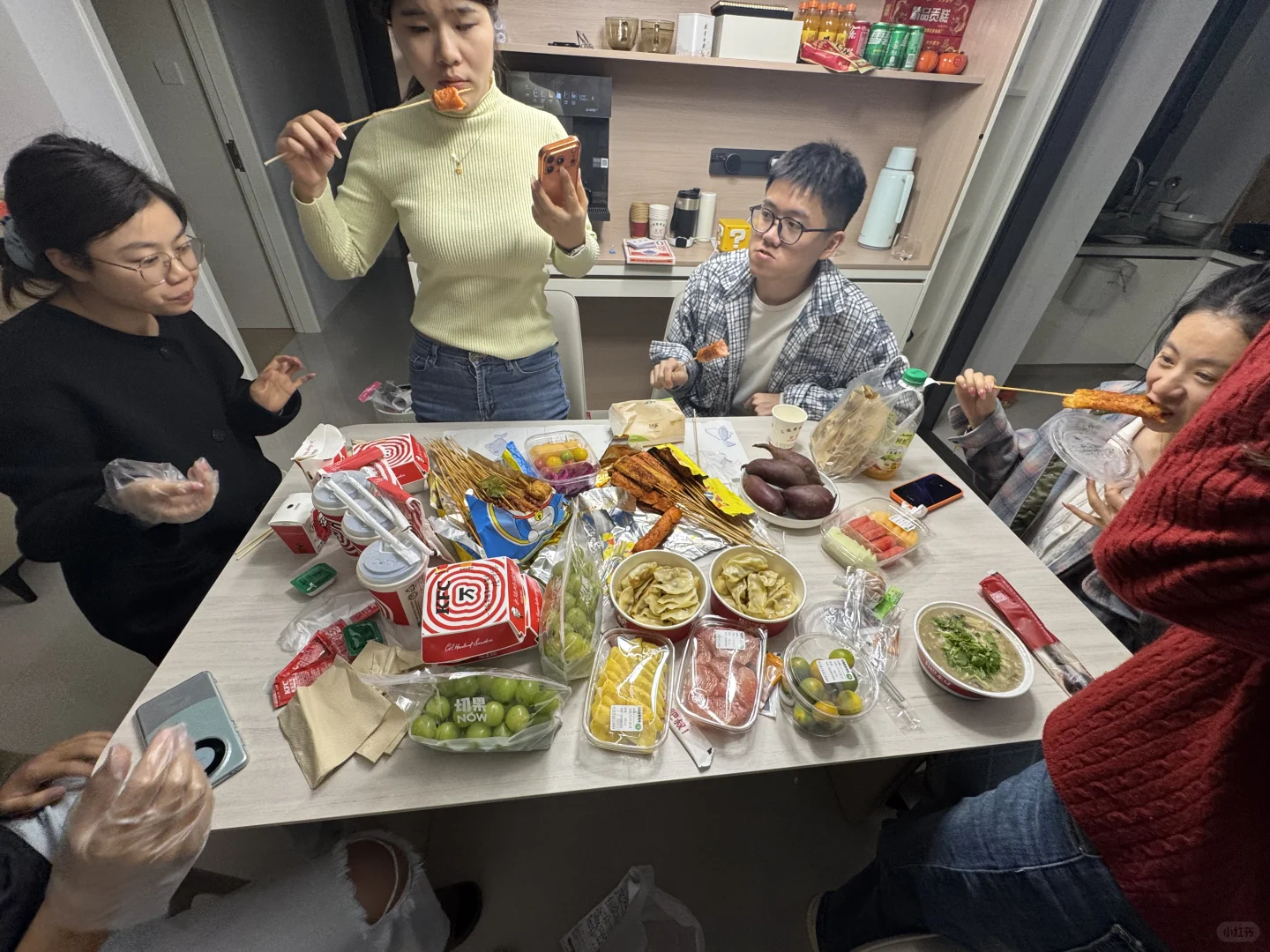 彬彬搬新家，大家去热闹一下