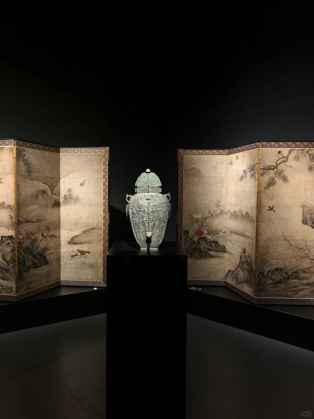 香港神级博物馆❗无玻璃还能上手撸文物?