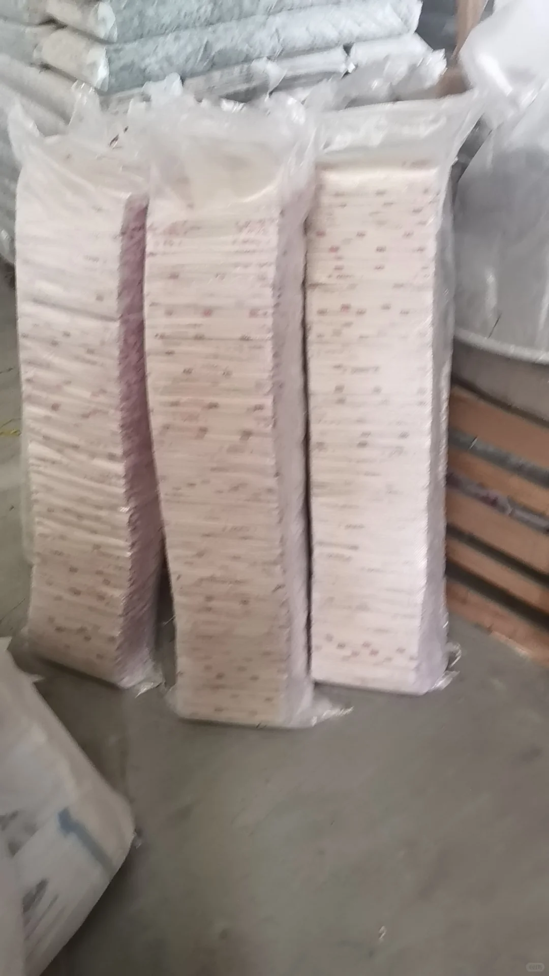 石家庄有需要塑料袋跟筷子的老板联系！