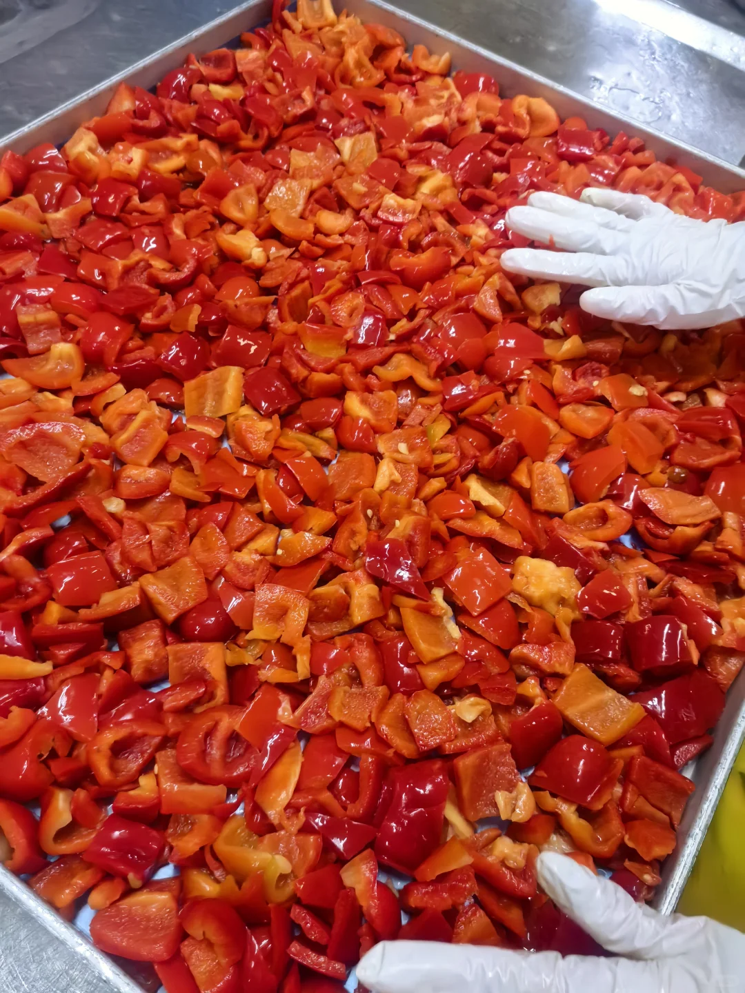 甜椒女工上线|直击工厂生产一线实拍?