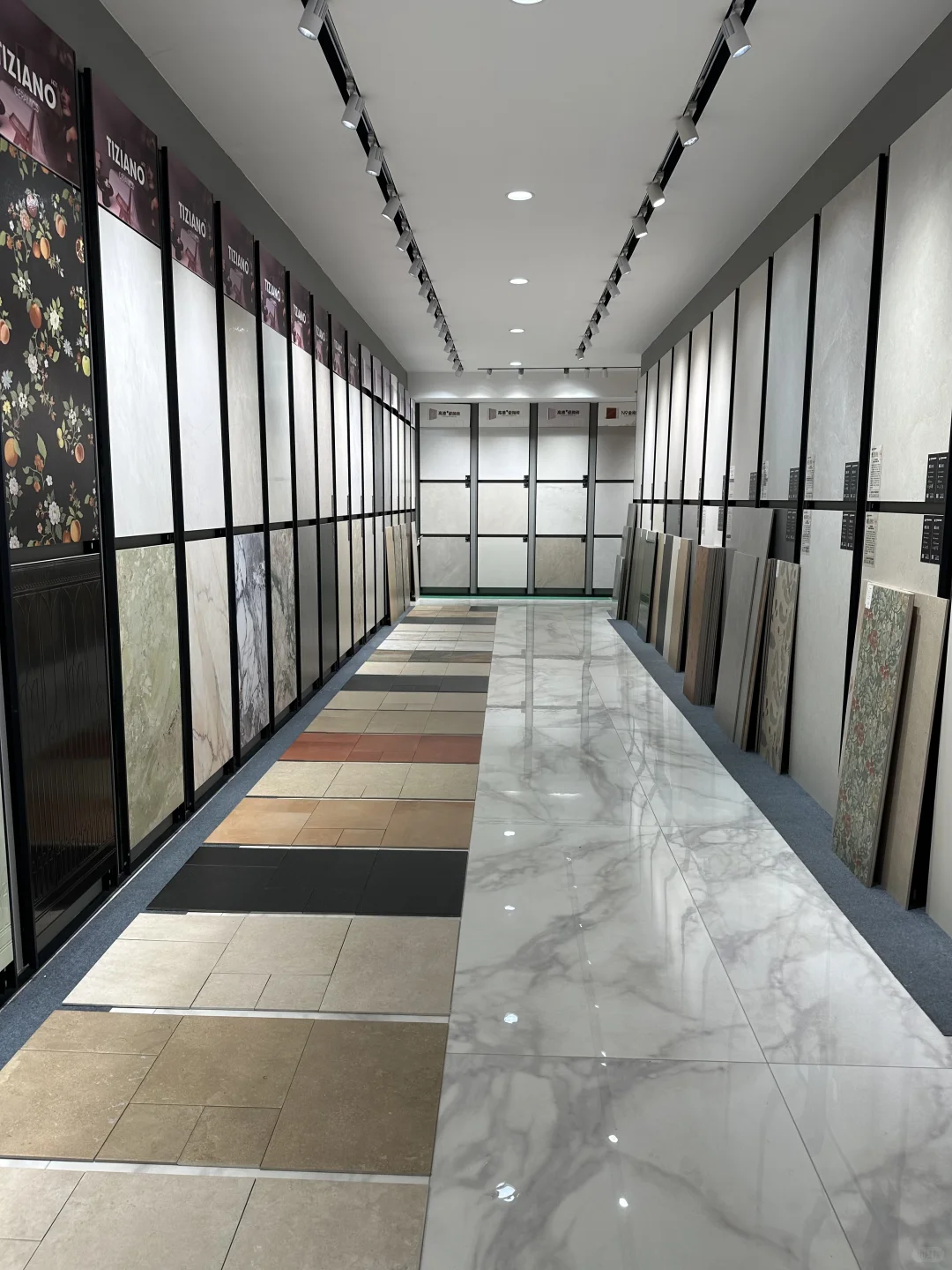 苏州装修人必逛的瓷砖批发仓库!省出软装钱