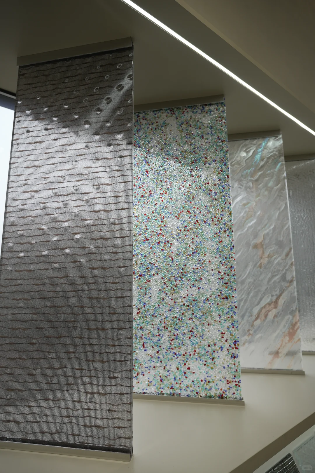 在工厂直选艺术玻璃，省下40%预算！