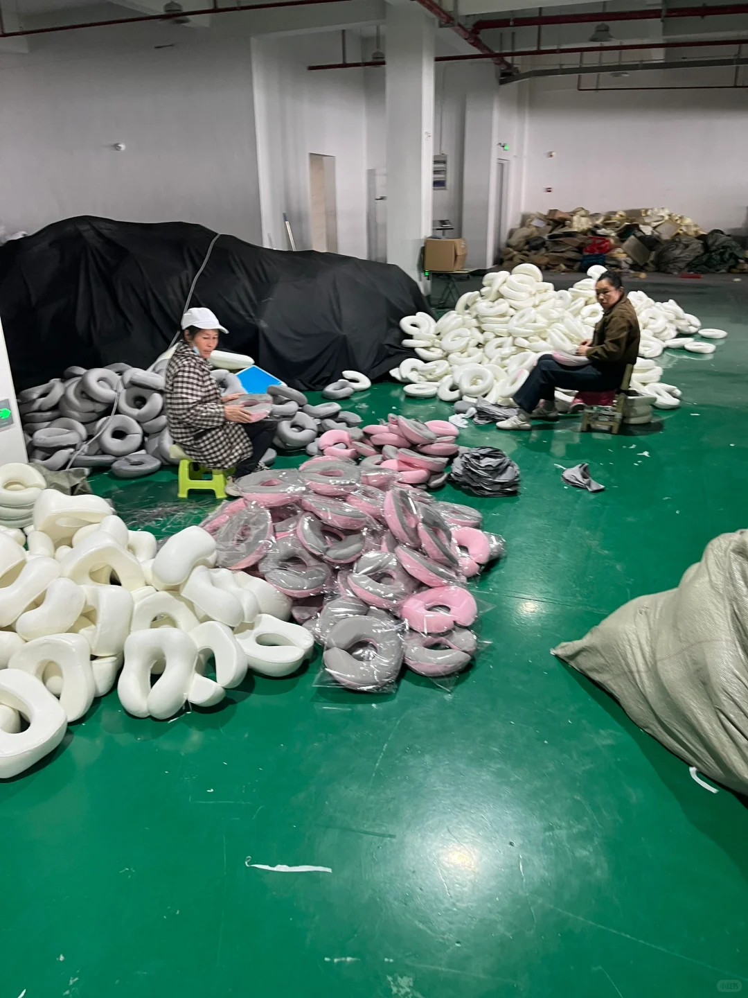 跨境家纺外贸记忆棉枕头工厂 产品丰富