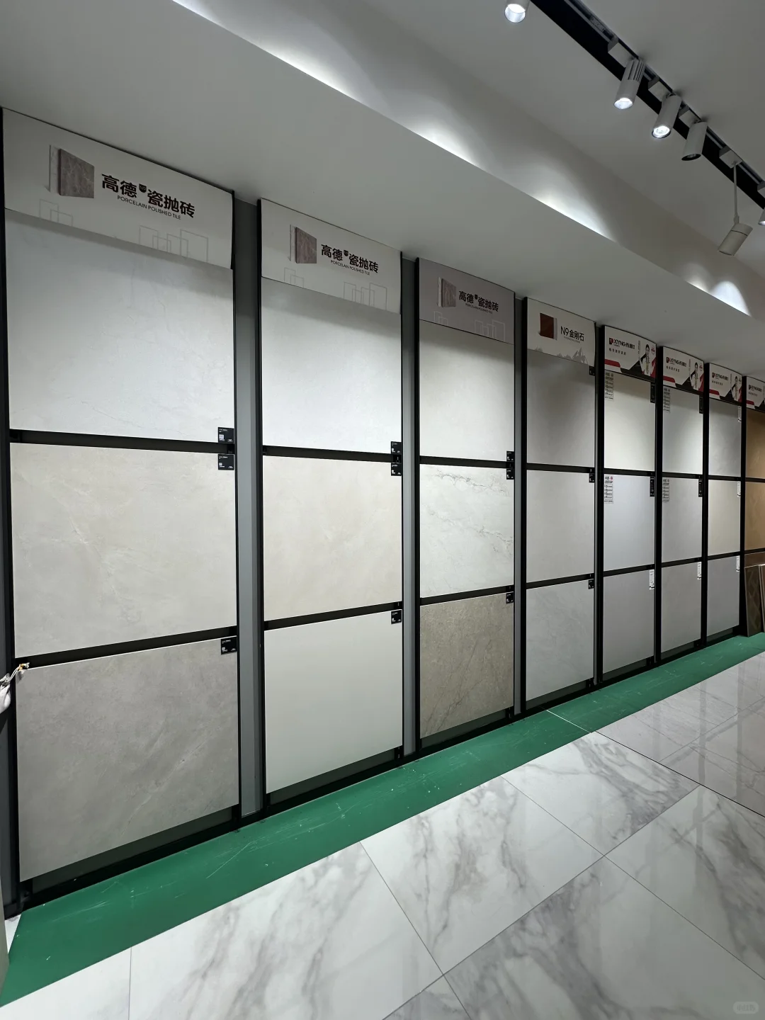 苏州装修人必逛的瓷砖批发仓库!省出软装钱