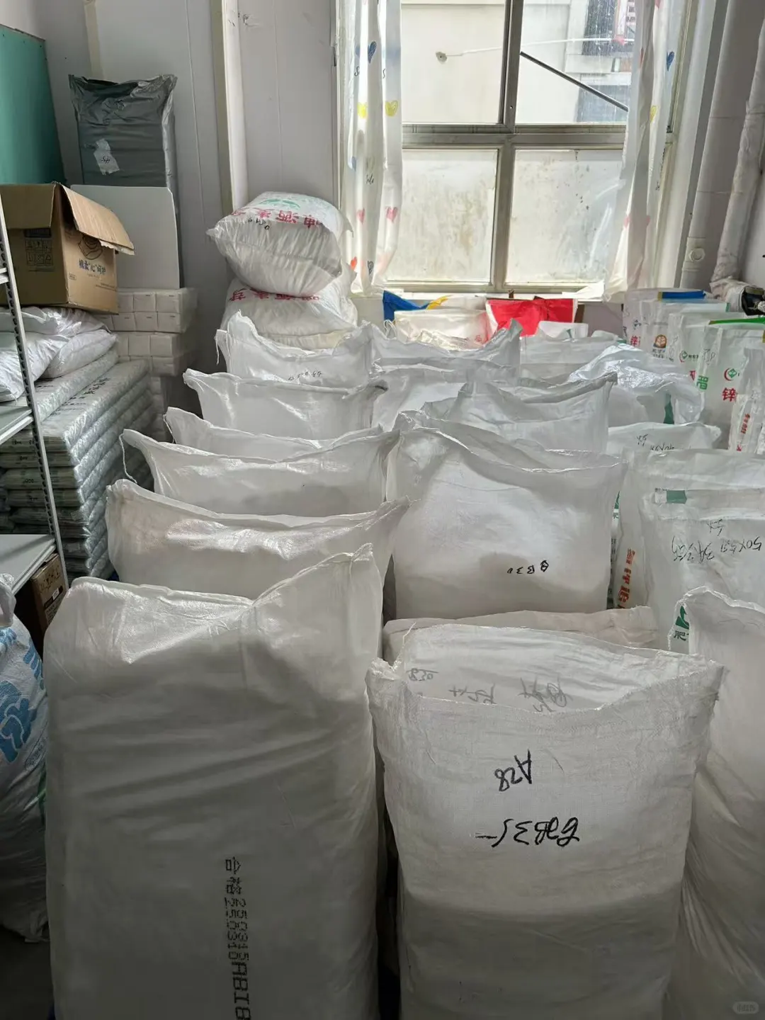 石家庄有需要塑料袋跟筷子的老板联系！