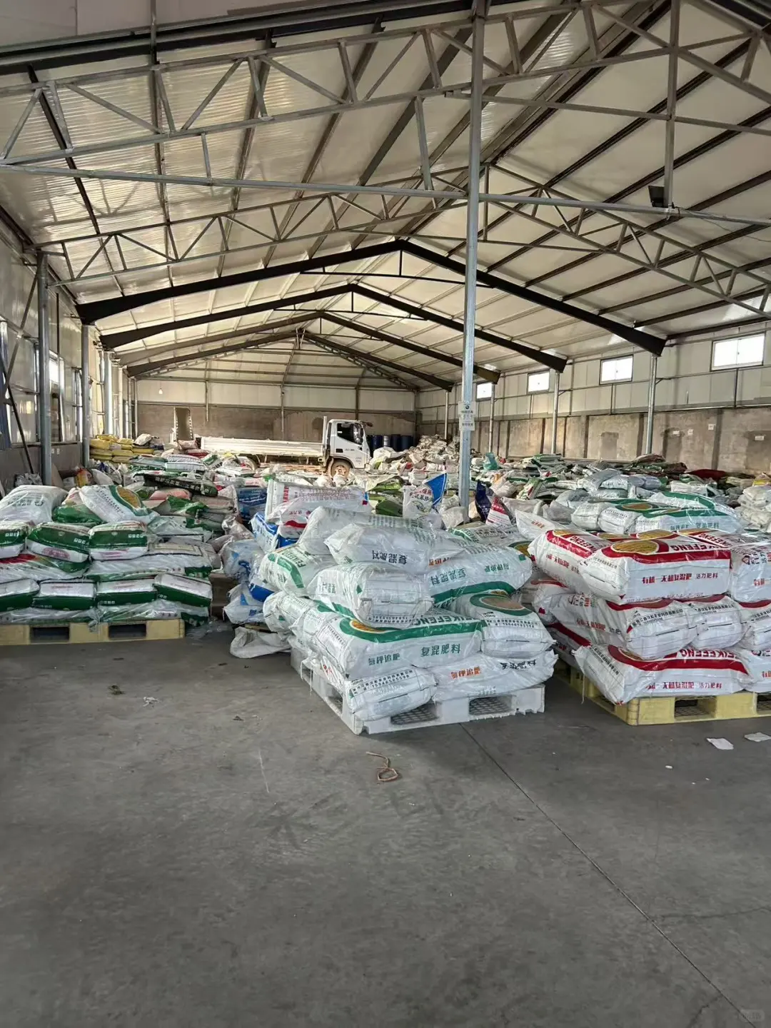 石家庄有需要塑料袋跟筷子的老板联系！