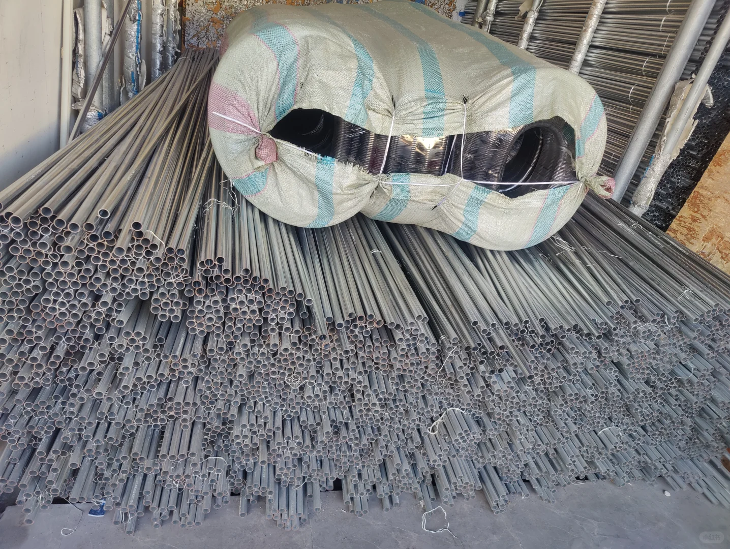 各类建材管道，接单中！??