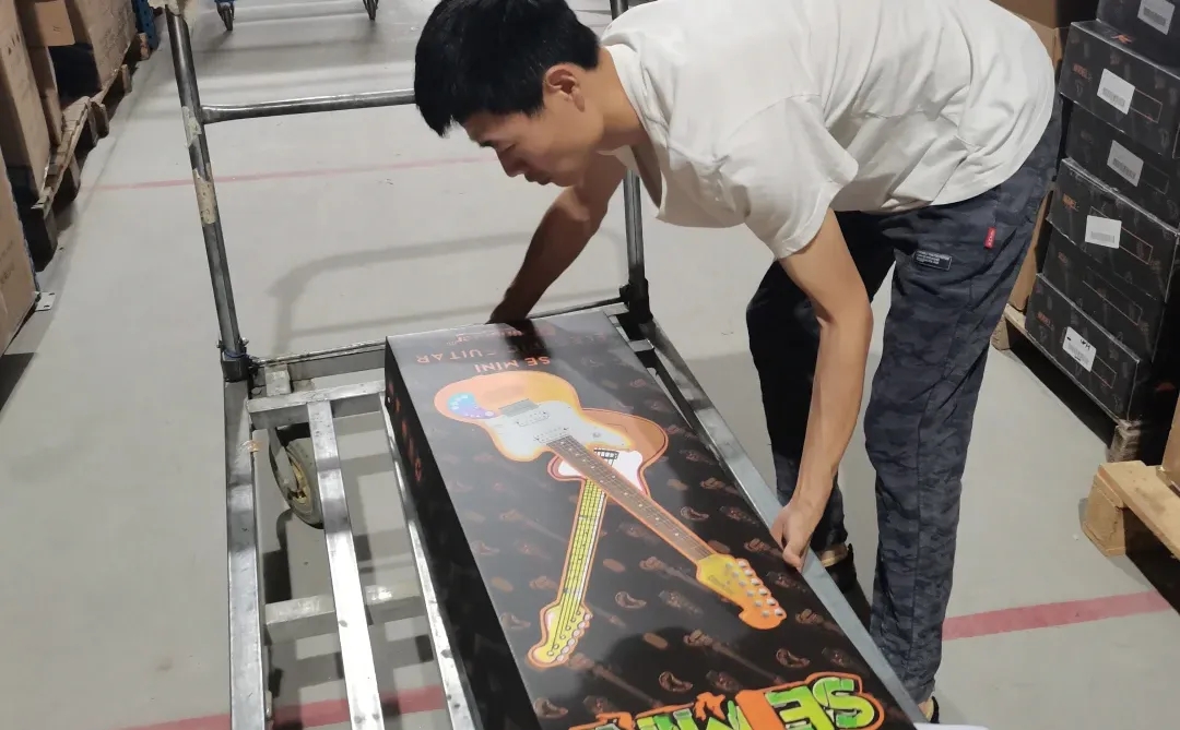 乐器批发仓库 真的太好逛啦