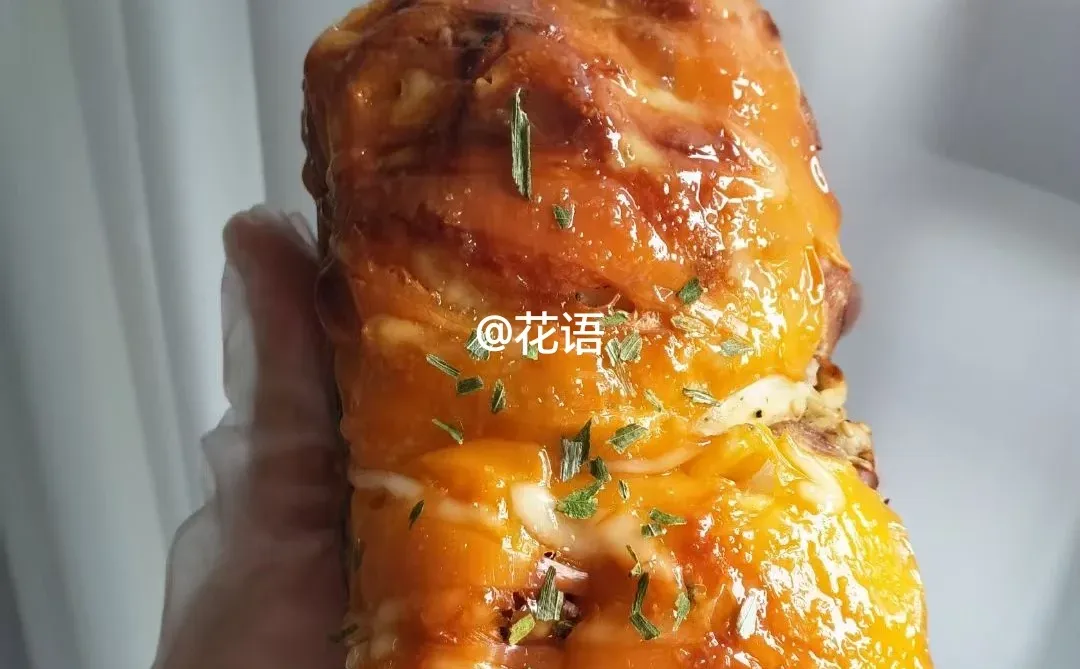 阳江。当日鲜制面包，下午出炉。