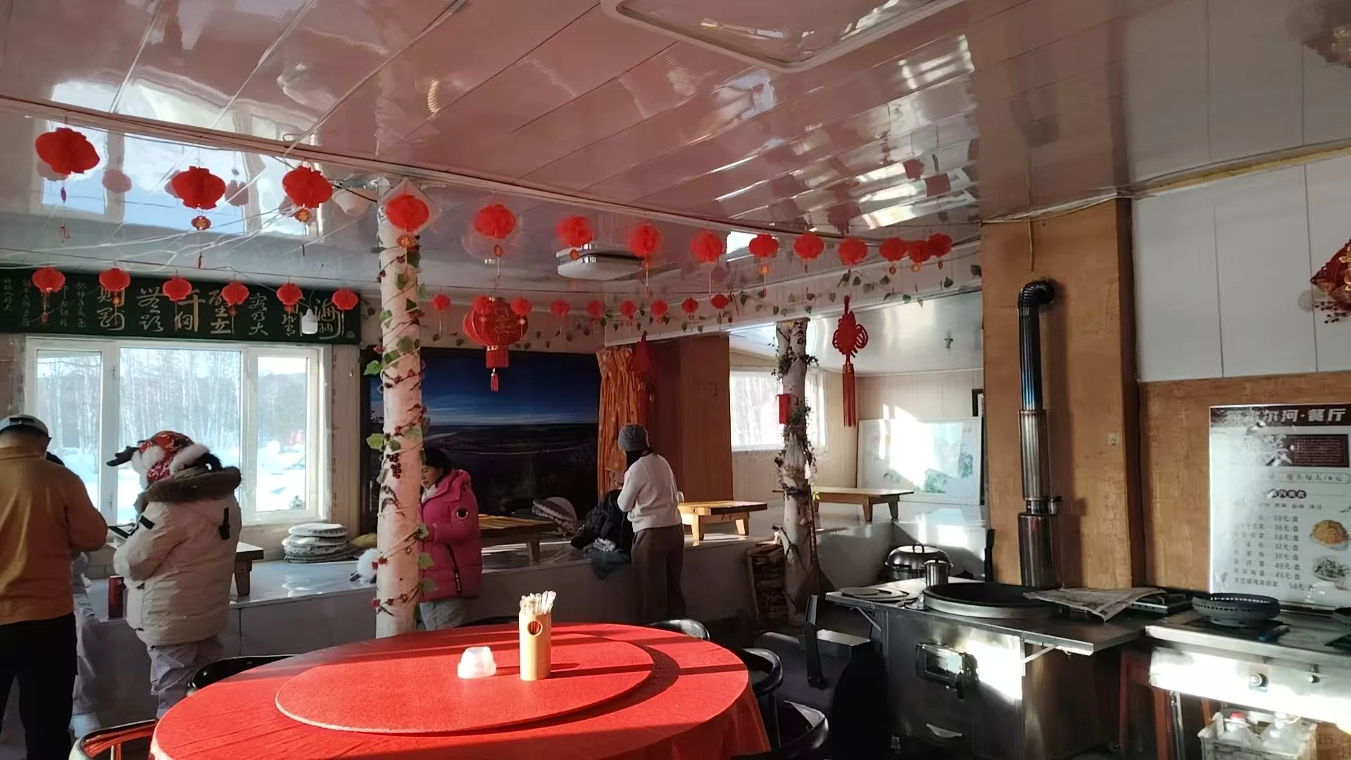 漠河市图强林业局二十八站63大桥饭馆