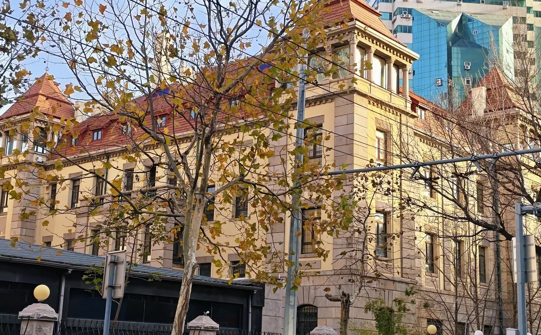 青岛东莱银行旧址的变迁