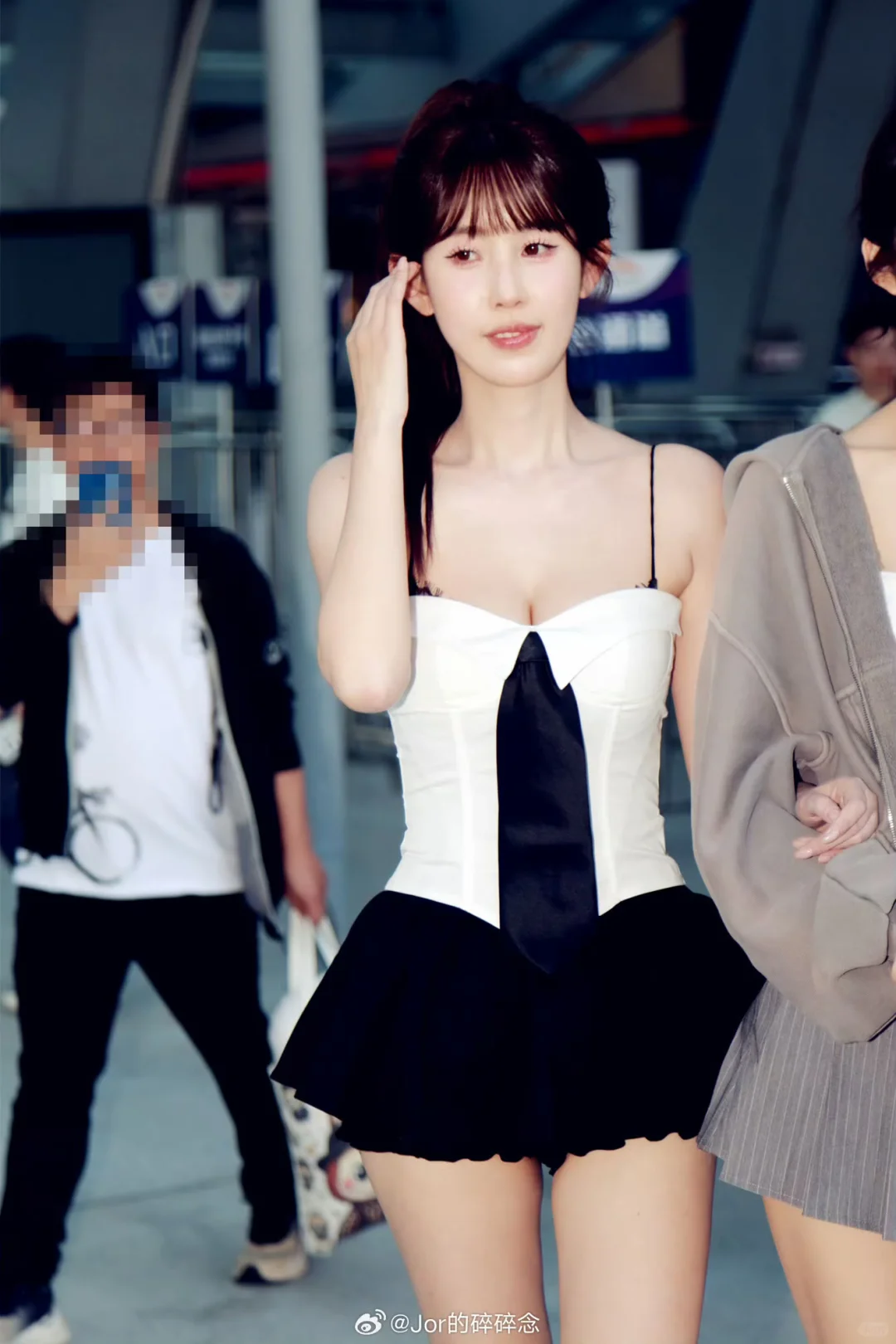 小哈娜hana在2025广州国际汽车展览会