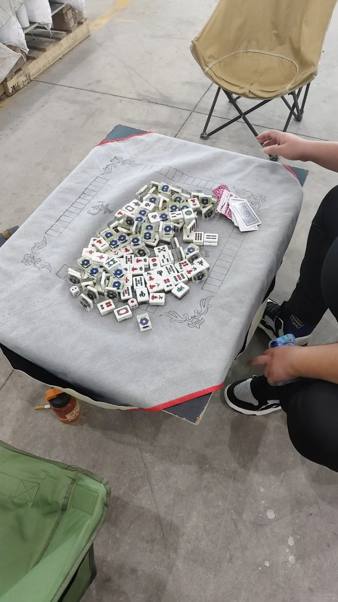 今天在一号馆打牌