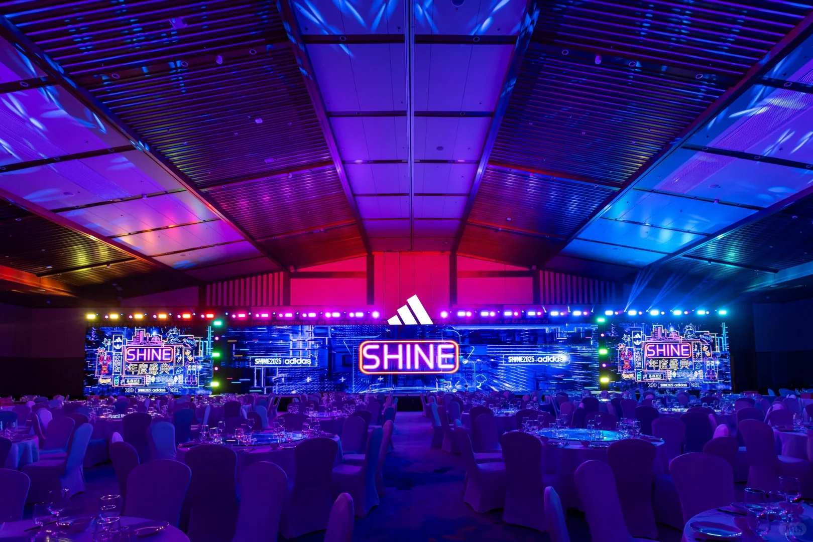 【活动策划】Adidas SHINE 2025年度盛典