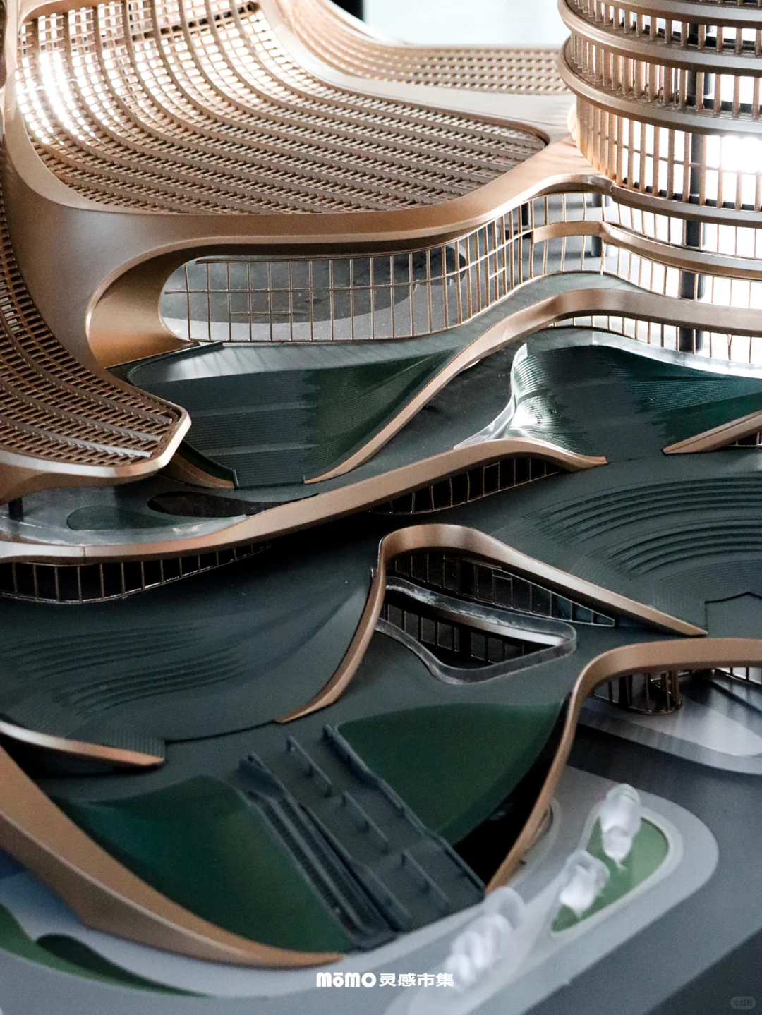 深圳新展 | 扎哈建筑设计展—建筑无垠?