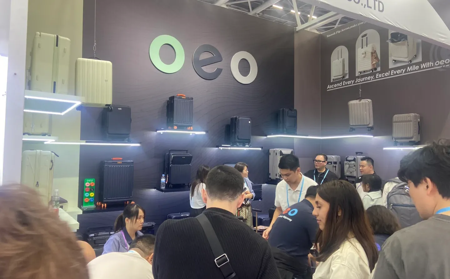 广交会结束啦 “广交世界，互利天下”