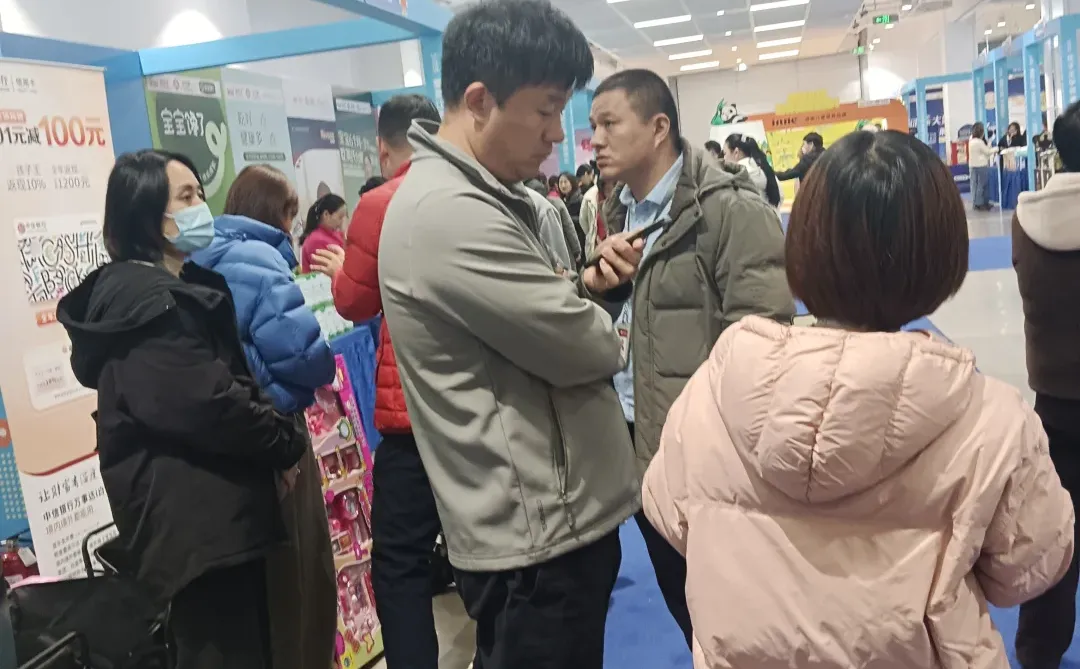 进博会现场真的太热闹啦！