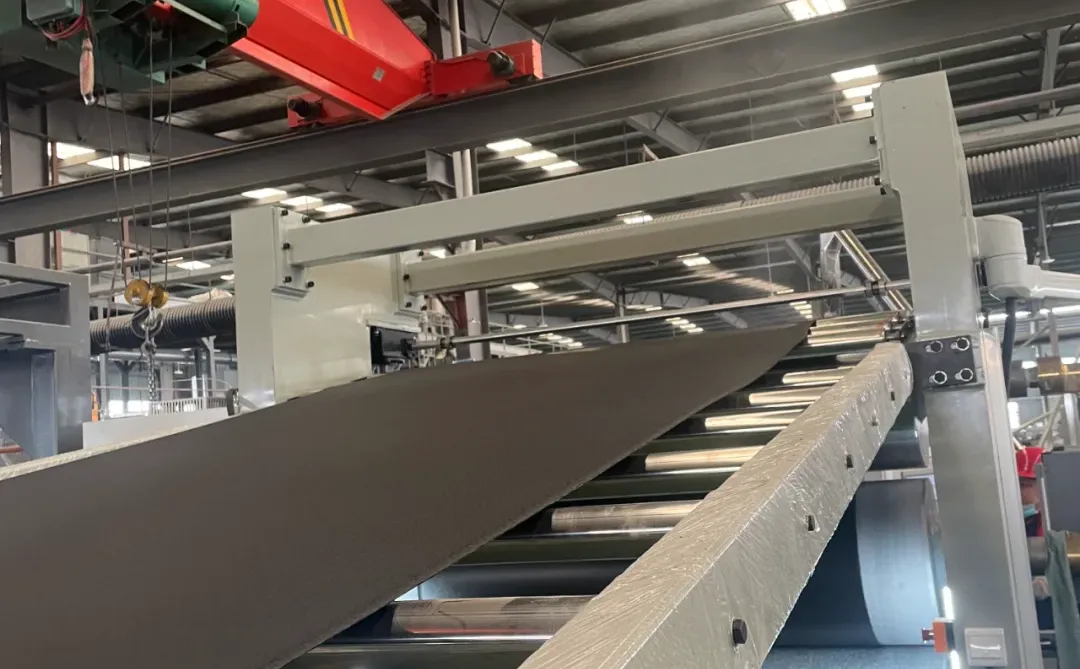 PE片材生产线_PP片材挤出机