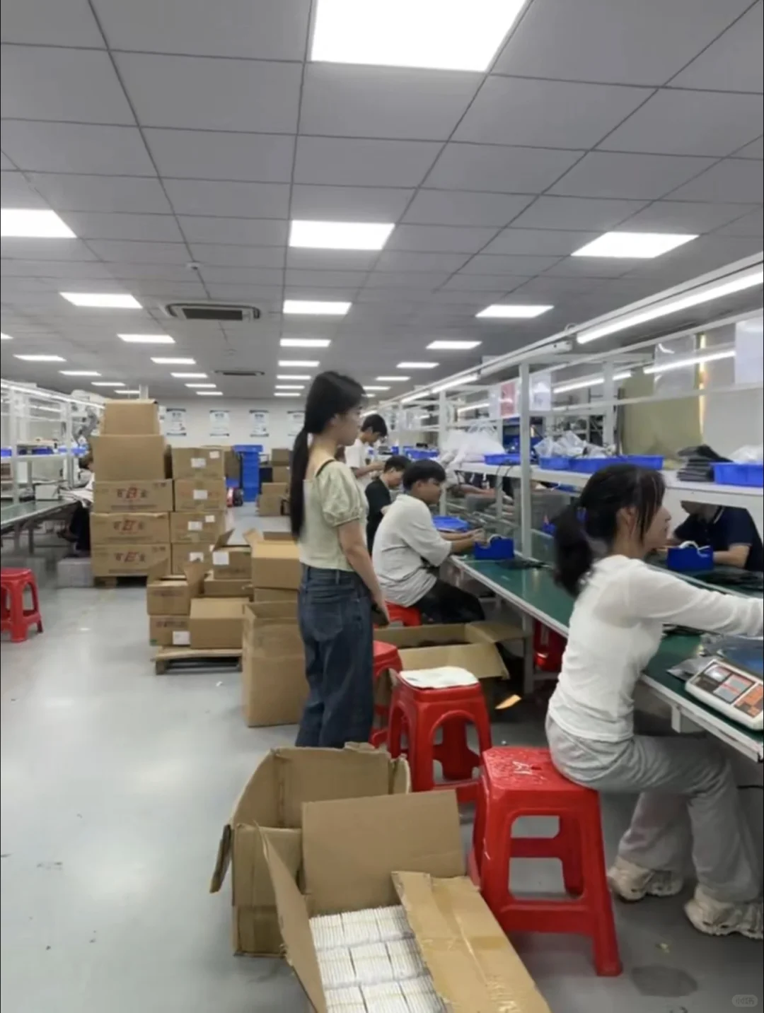 今天的生产线太好拍了！