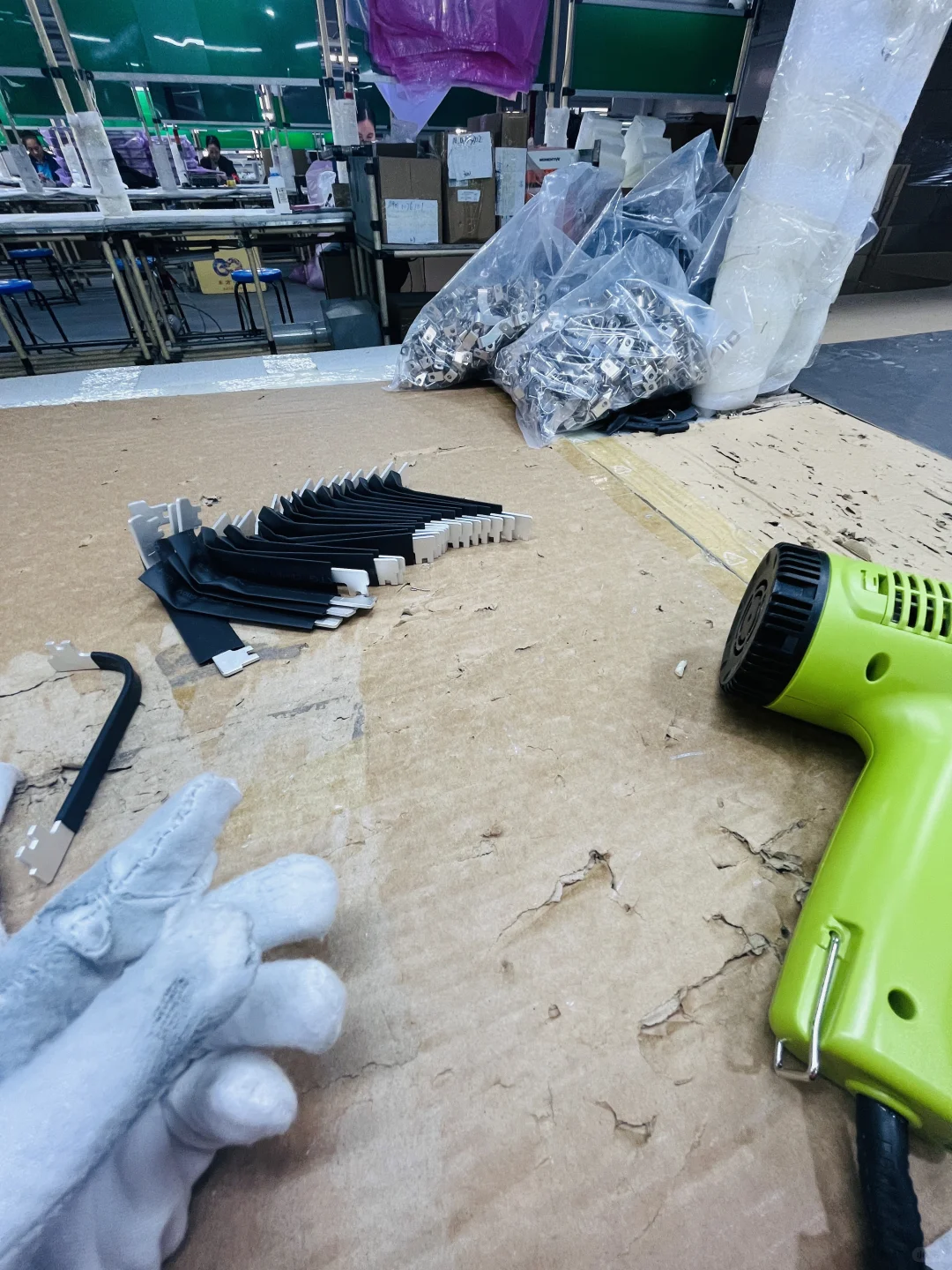 电子厂的第六天 好想跑路 好想回家 。。