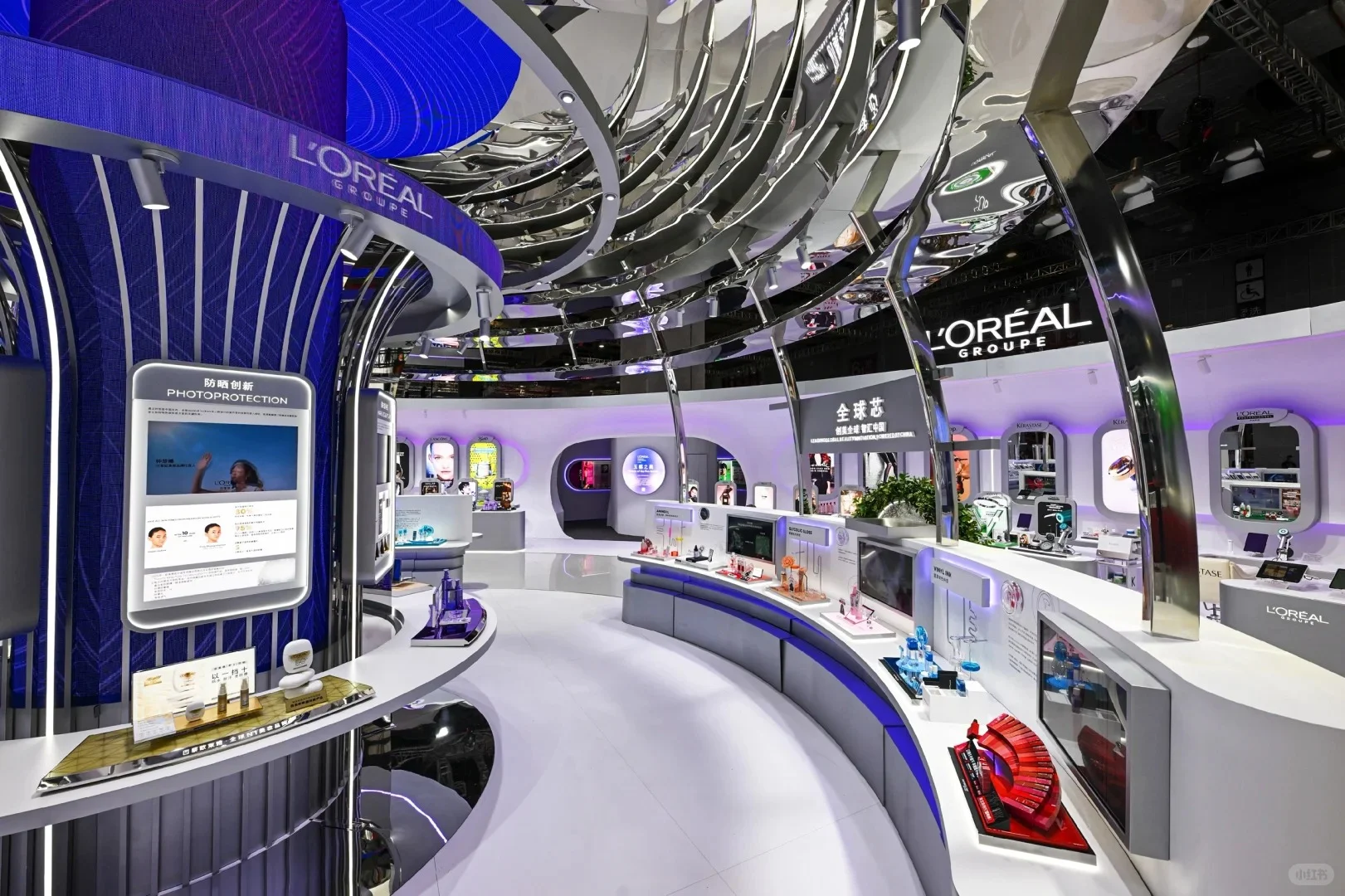 欧莱雅“美妆寰宇”，探索未来之美