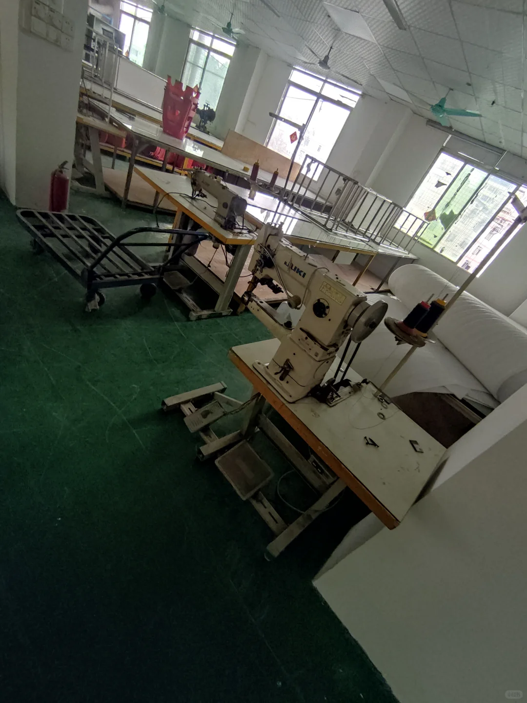 工厂破产，全部甩，甩卖。